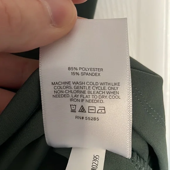 Express Women's Body Contour Sage Green Halter Top Size Small - Picture 4 of 5